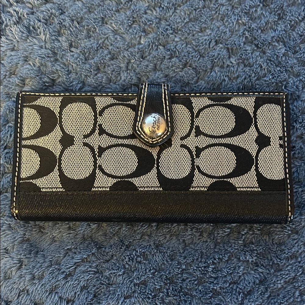 Coach Black & Cream Card Holder